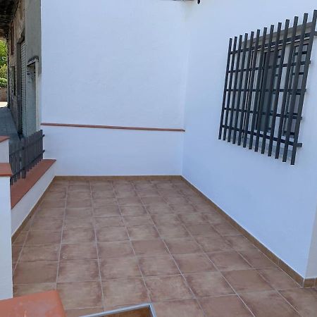Apartamento En Granada Con Facil Aparcamiento En La Zona מראה חיצוני תמונה